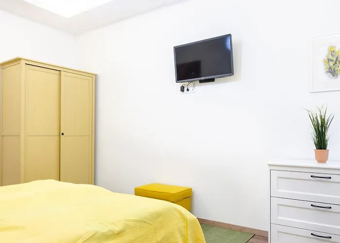 3 En Suit Bedroom Flat In The Main Centre For 6Ppl, 3Bdr,3Bthr,Ac