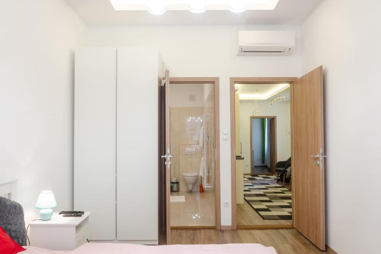 3 En Bedroom Flat In The Main Centre For 6ppl, 3bdr,3bthr,ac Apartment *